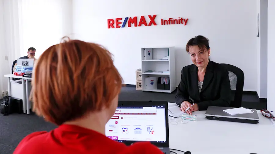 Bud RE/MAX Infinity